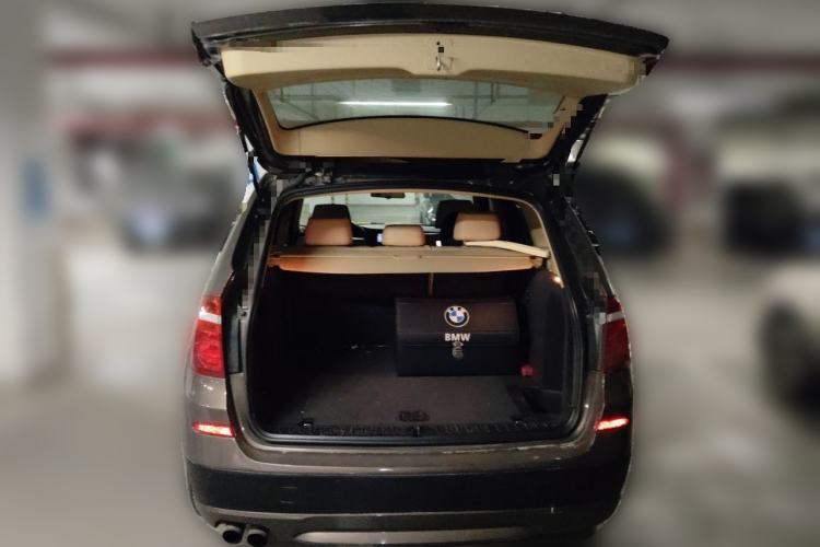 Used BMW X3 2012 xDrive28i Leading Model Trunk