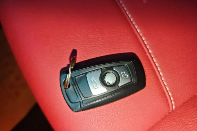 Used BMW X3 2012 xDrive28i Leading Model Vehicle Key