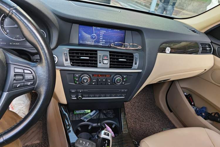 Used BMW X3 2012 xDrive28i Luxury Model Audio And AC Panel