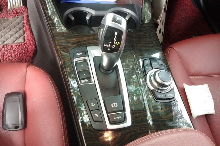 Used BMW X3 2012 xDrive28i Luxury Model Gear Lever