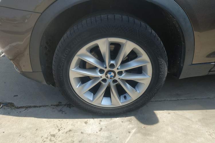 Used BMW X3 2012 xDrive20i Luxury Model Left Front Wheel Hub