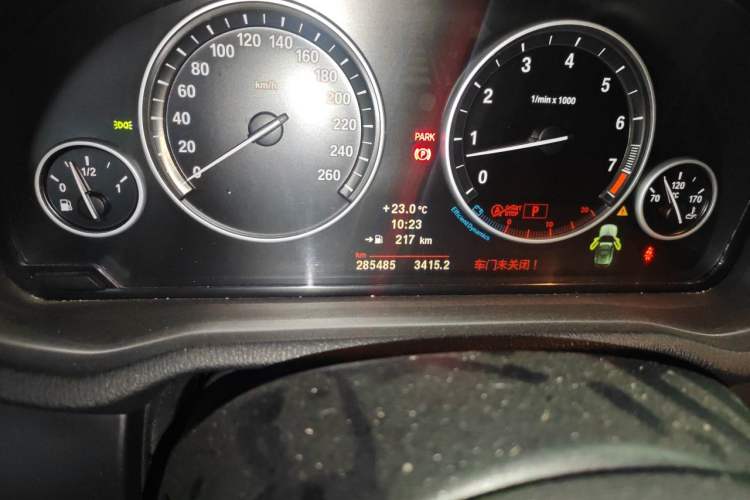 Used BMW X3 2012 xDrive28i Leading Model Odometer Close Up