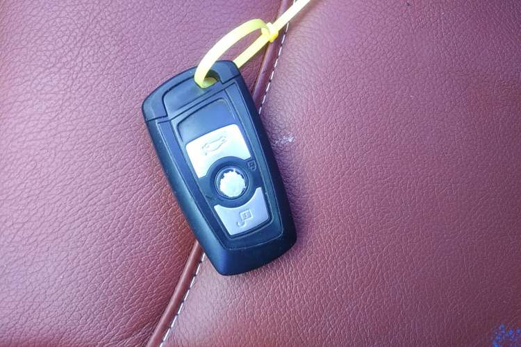 Used BMW X3 2012 xDrive20i Luxury Model Vehicle Key