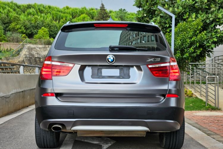 Used BMW X3 2012 xDrive20i Luxury Model Exterior 4