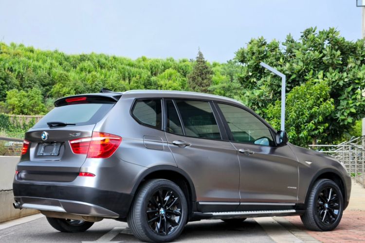 Used BMW X3 2012 xDrive20i Luxury Model Exterior 7