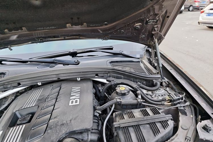 Used BMW X3  Engine Bay Left