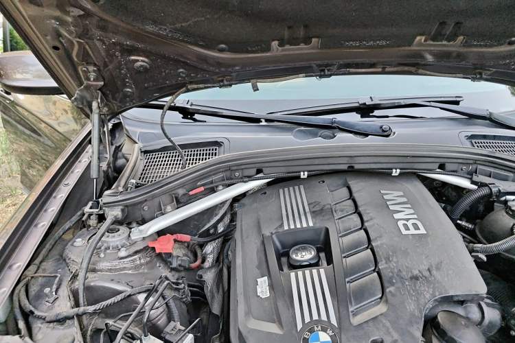 Used BMW X3  Engine Bay Right