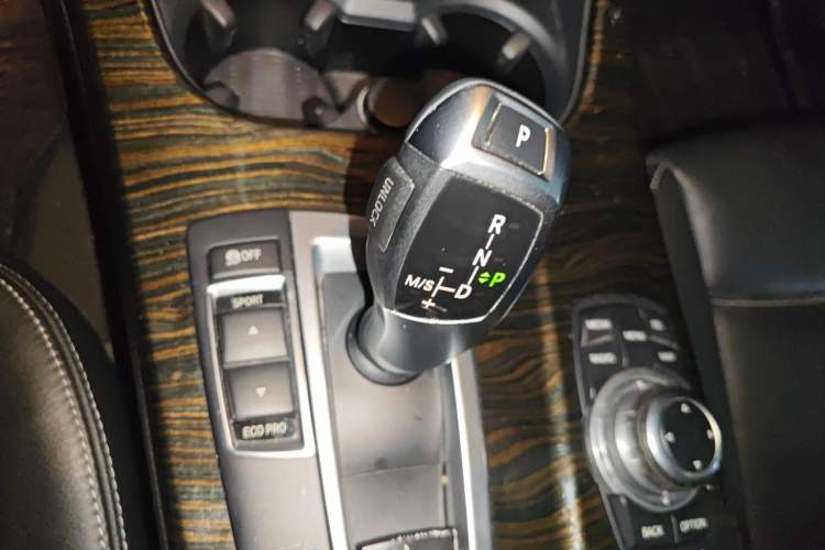 Used BMW X3 2012 xDrive28i Luxury Model Gear Lever