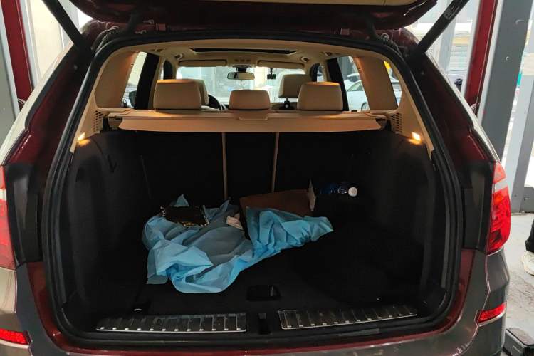 Used BMW X3 2012 xDrive28i Luxury Model Trunk