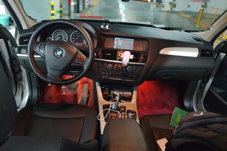 Used BMW X3  Center Console