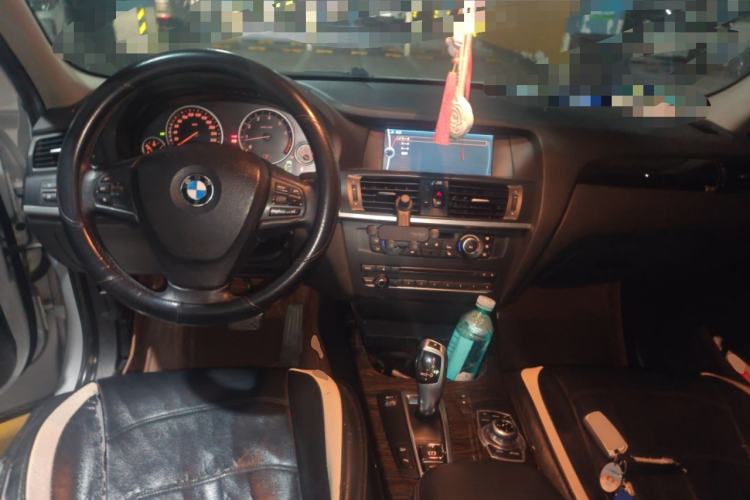 Used BMW X3 2012 xDrive20i Luxury Model Center Console