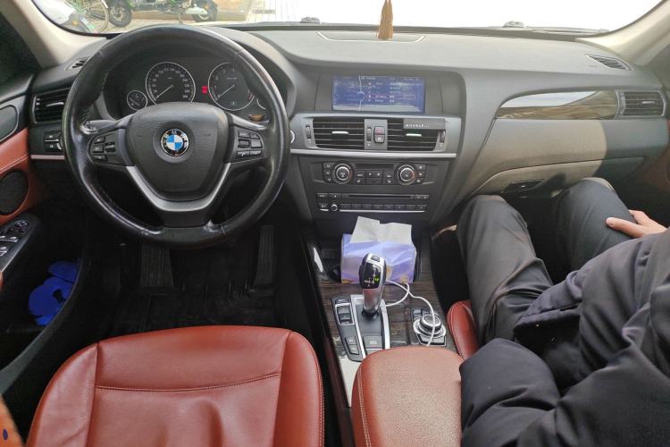 Used BMW X3 2012 xDrive28i Luxury Model Center Console