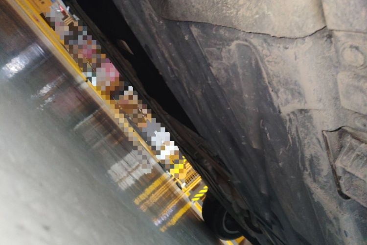 Used BMW X3  Chassis Front Left