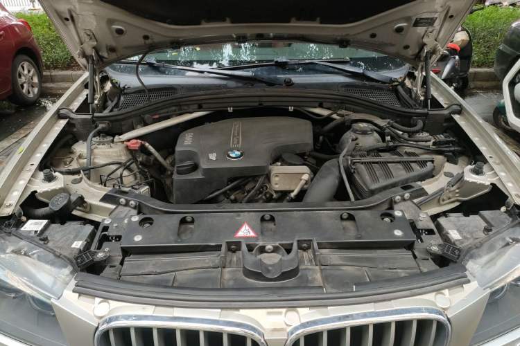 Used BMW X3 2012 xDrive28i Leading Model Engine Bay