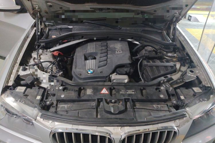 Used BMW X3  Engine Bay