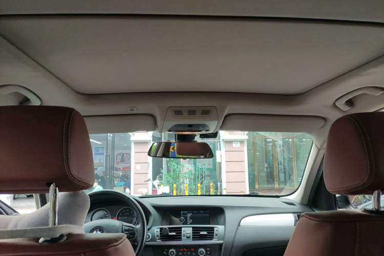 Used BMW X3 2012 xDrive28i Leading Model Headliner