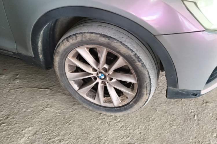 Used BMW X3 2012 xDrive20i Luxury Model Right Front Wheel Hub