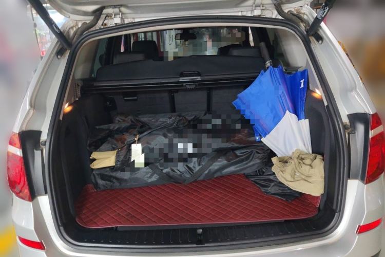 Used BMW X3  Trunk