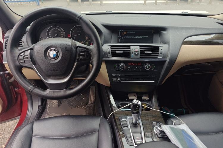 Used BMW X3 2012 xDrive28i Luxury Model Center Console