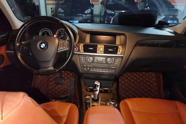 Used BMW X3 2012 xDrive20i Luxury Model Center Console