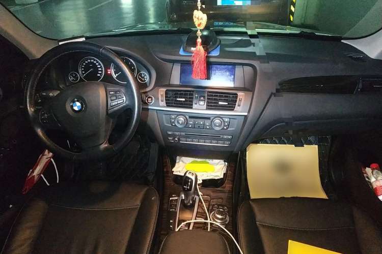 Used BMW X3 2012 xDrive20i Luxury Model Center Console