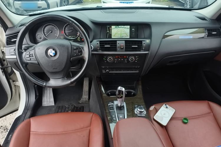 Used BMW X3 2012 xDrive20i Luxury Model Center Console