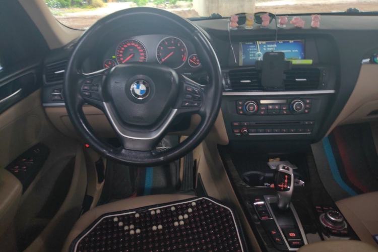 Used BMW X3 2012 xDrive20i Luxury Model Center Console