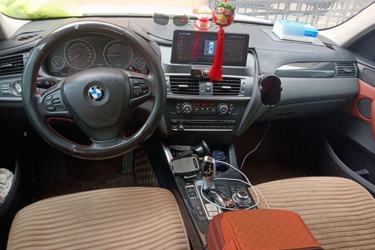 Used BMW X3 2012 xDrive28i Leading Model Center Console