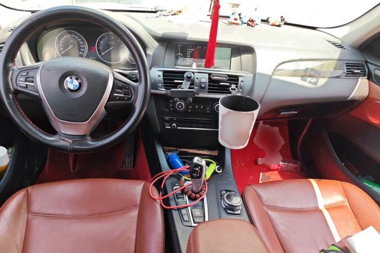 Used BMW X3 2012 xDrive20i Luxury Model Center Console