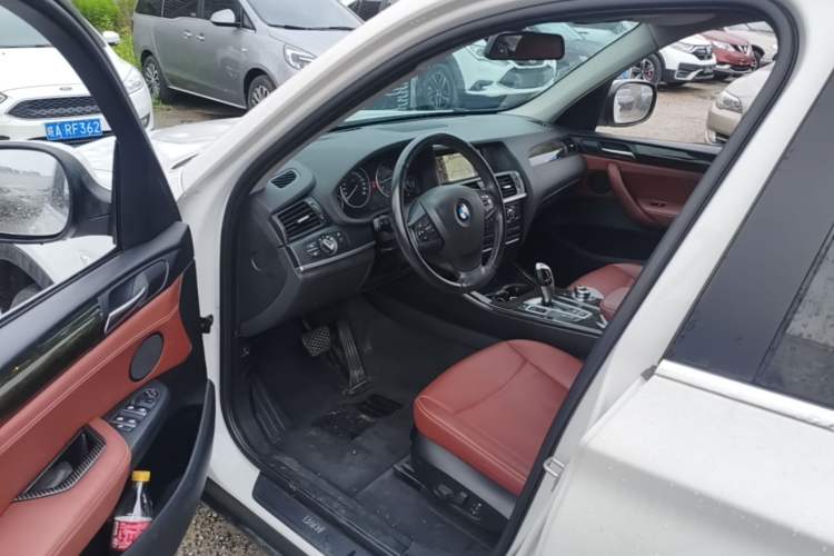 Used BMW X3 2012 xDrive20i Luxury Model Driver Seat