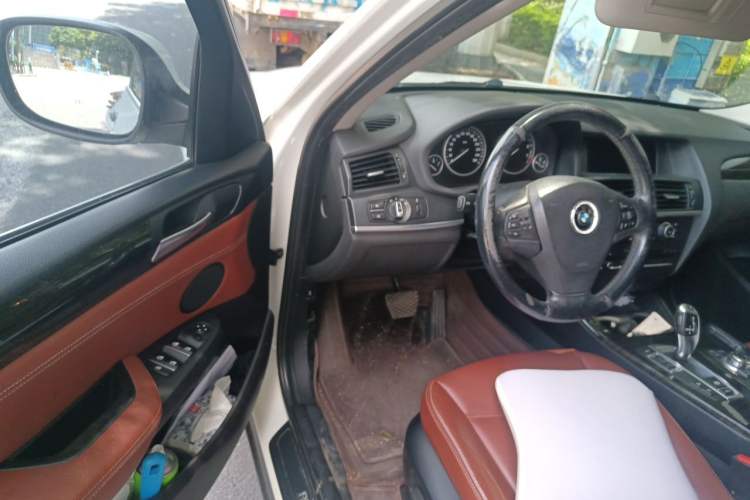 Used BMW X3 2012 xDrive20i Luxury Model Driver Seat