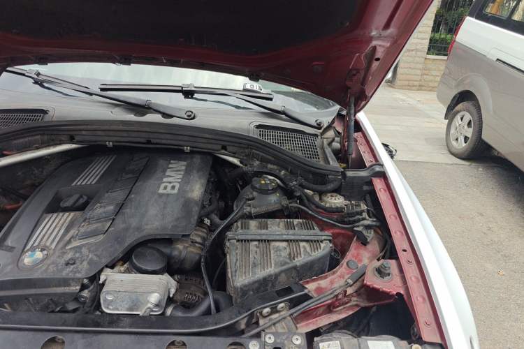Used BMW X3 2012 xDrive28i Luxury Model Engine Bay Left