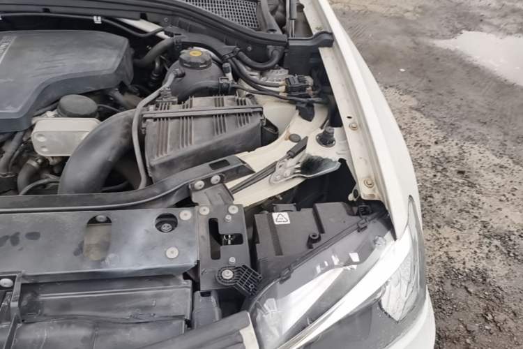 Used BMW X3 2012 xDrive20i Luxury Model Engine Bay Left