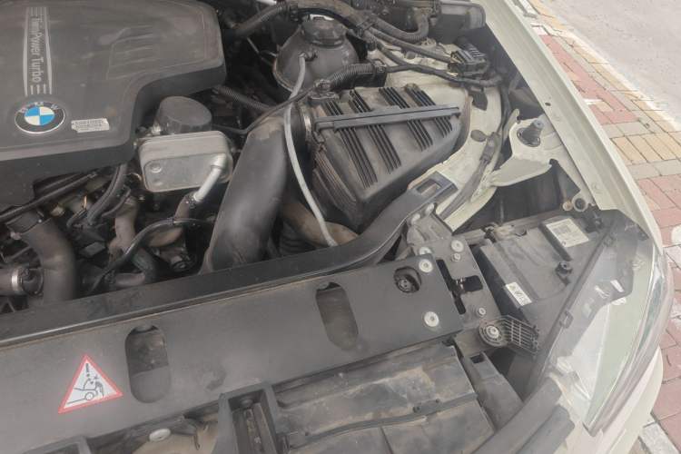Used BMW X3 2012 xDrive28i Luxury Model Engine Bay Left