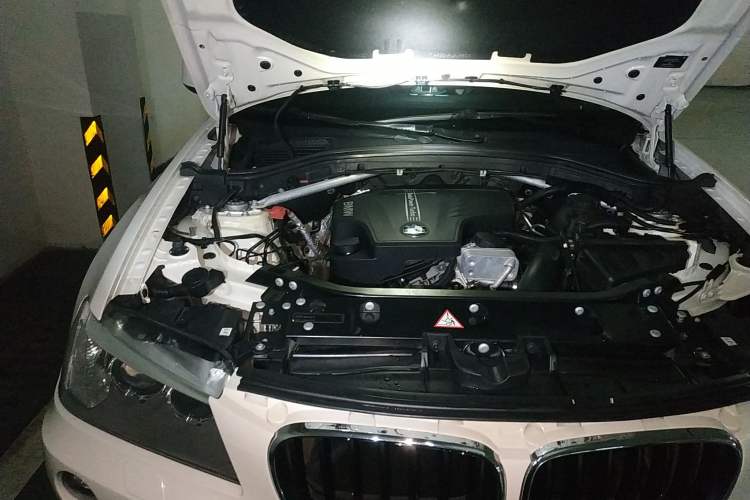 Used BMW X3 2012 xDrive20i Luxury Model Engine Bay Right