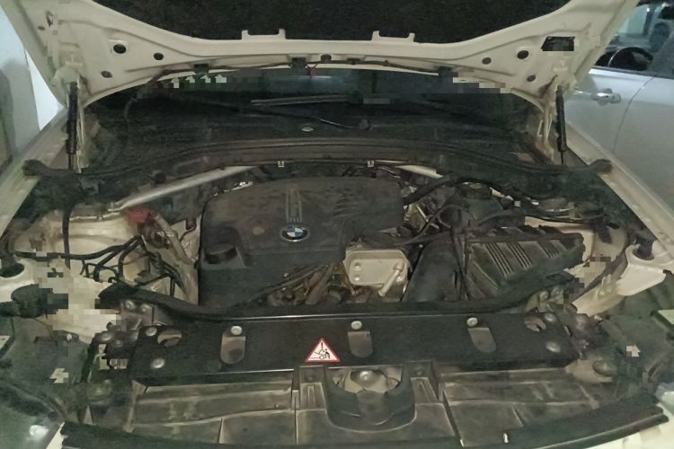 Used BMW X3 2012 xDrive28i Leading Model Engine Bay
