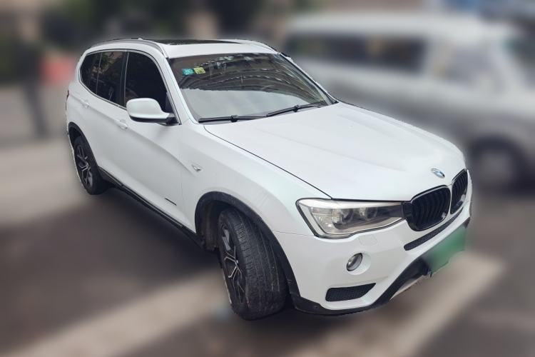 Used BMW X3 2012 xDrive28i Luxury Model Front Right 45 Deg