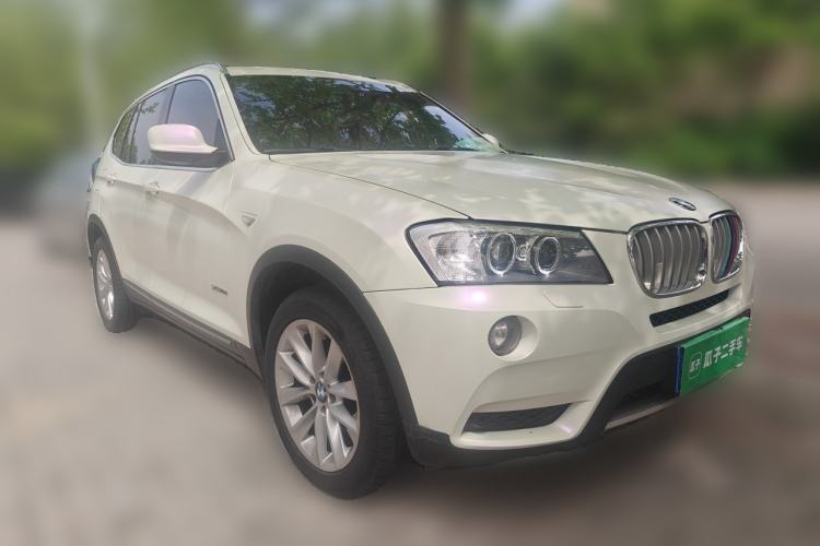 Used BMW X3 2012 xDrive28i Luxury Model Front Right 45 Deg