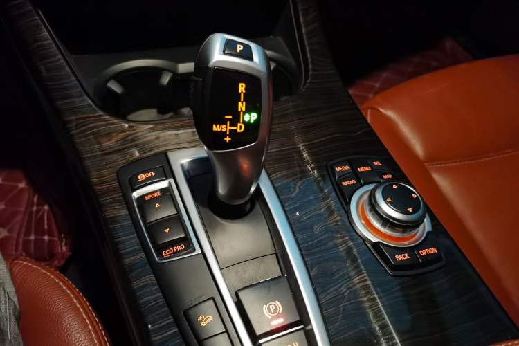 Used BMW X3 2012 xDrive20i Luxury Model Gear Lever
