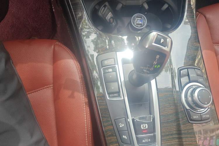 Used BMW X3 2012 xDrive28i Luxury Model Gear Lever
