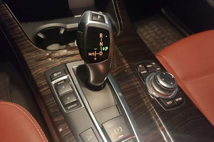 Used BMW X3 2012 xDrive20i Luxury Model Gear Lever