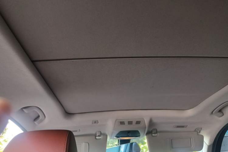 Used BMW X3 2012 xDrive20i Luxury Model Headliner