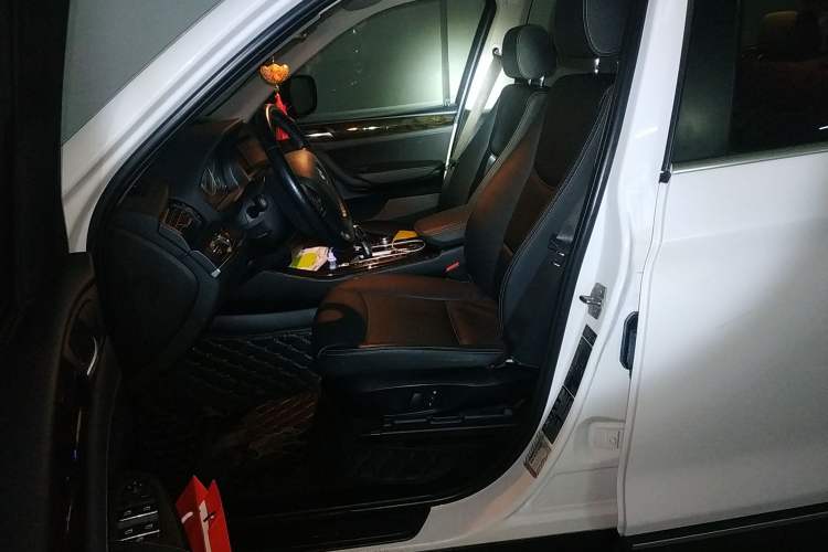 Used BMW X3 2012 xDrive20i Luxury Model Left Front Seat
