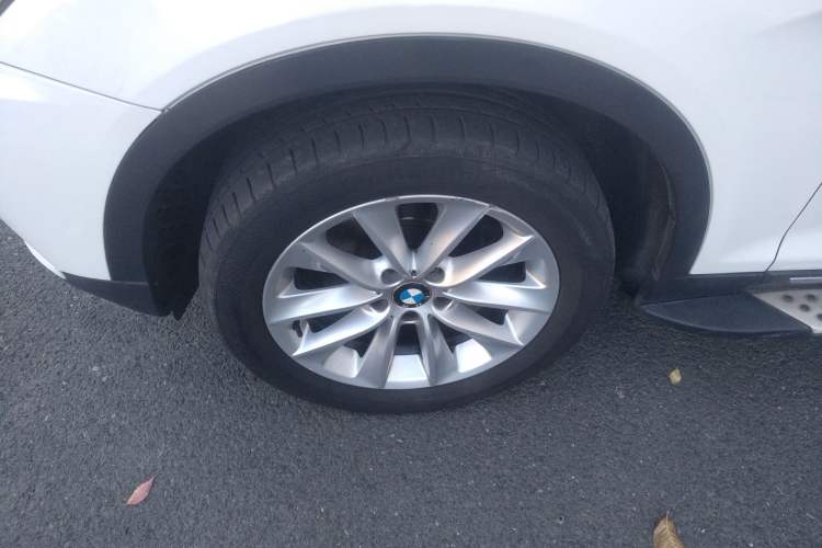 Used BMW X3 2012 xDrive20i Luxury Model Left Front Wheel Hub