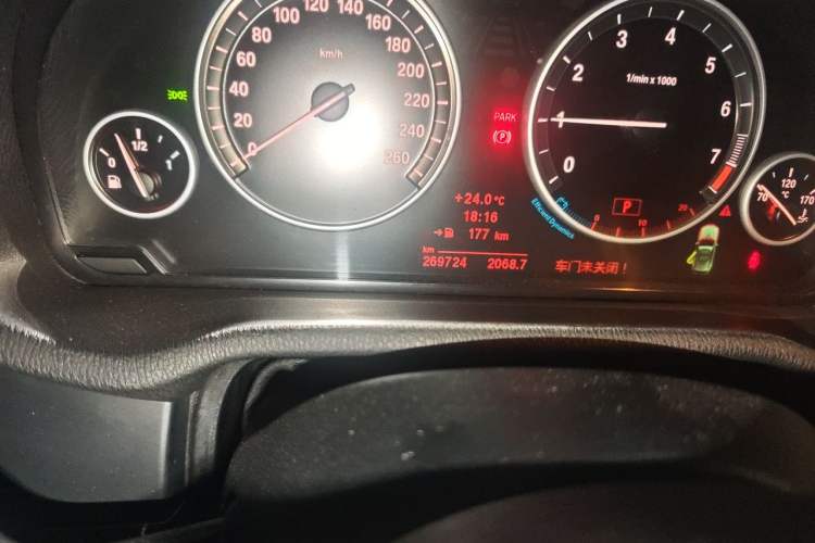 Used BMW X3 2012 xDrive28i Luxury Model Odometer Close Up