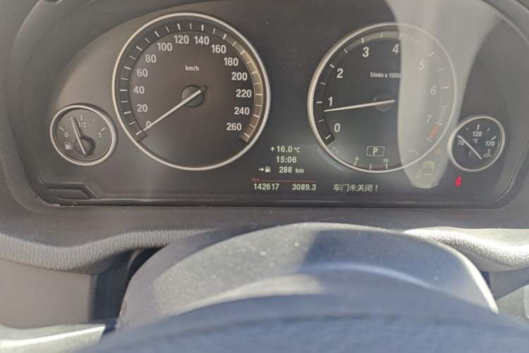 Used BMW X3 2012 xDrive28i Leading Model Odometer Close Up
