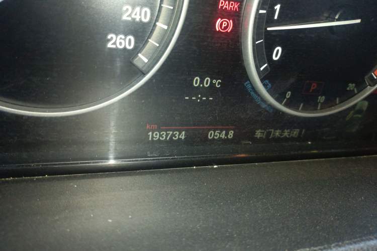 Used BMW X3 2012 xDrive20i Luxury Model Odometer Close Up