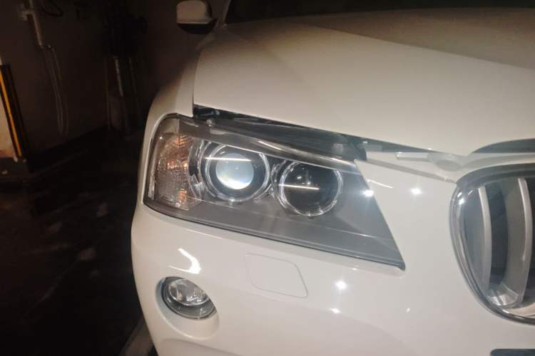 Used BMW X3 2012 xDrive28i Luxury Model Right Front Headlight