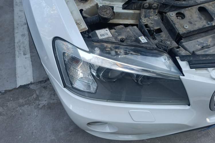 Used BMW X3 2012 xDrive20i Luxury Model Right Front Headlight