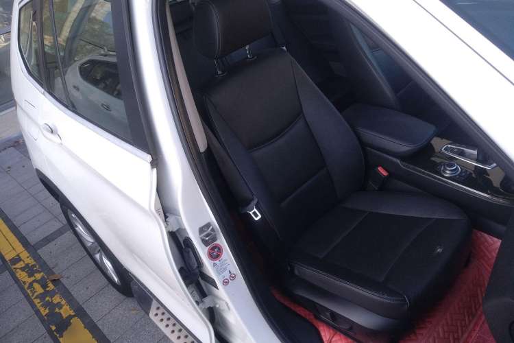 Used BMW X3 2012 xDrive20i Luxury Model Right Front Seat